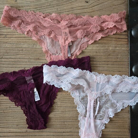 Victoria's Secret Dream Angels Lace Thong Bundle sz Small New - Picture 4 of 4